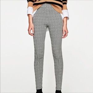 Gray Plaid Leggins